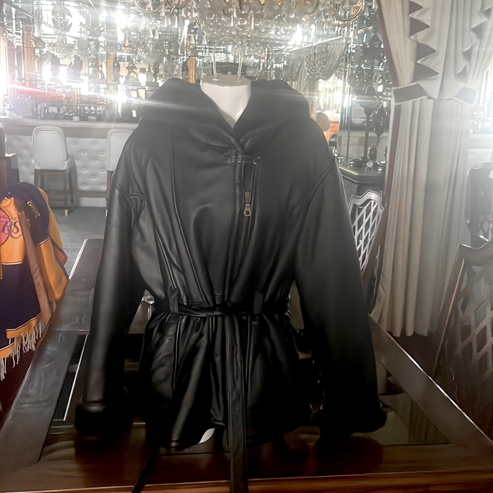 Vintage 1999 Wilson’s Fur- lined Black Leather Jacket